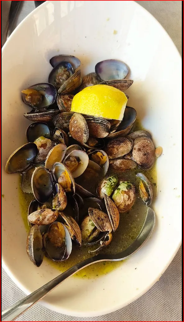 Almejas a la marinera